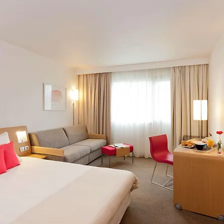 Novotel Pau Pyrenees Lescar Exterior photo