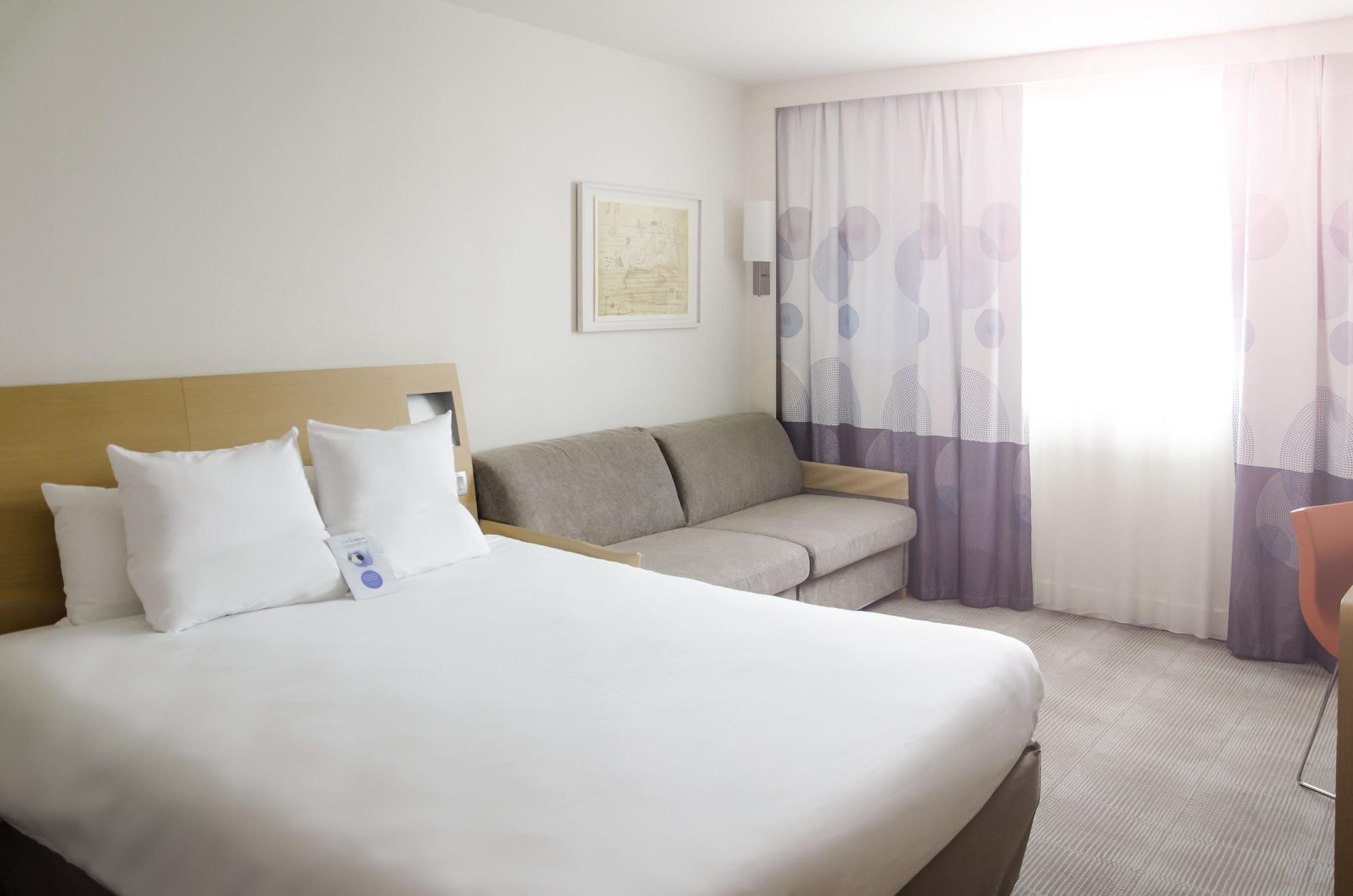 Hotel Novotel Pau Pyrenees 4*